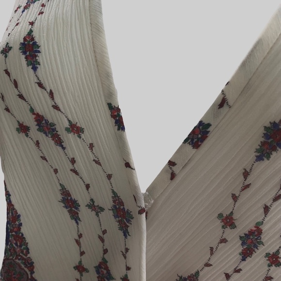 COPY - MARCHESA VOYAGE FLORAL SILK MAXI WRAP DRESS - Picture 13 of 16